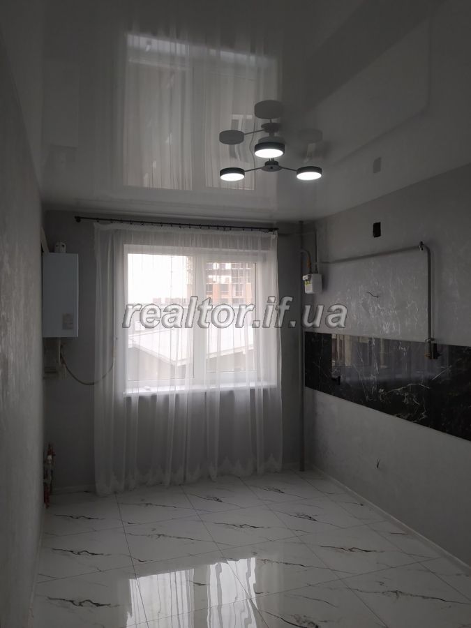 Prodazh_2-kimnatnoyi_kvartyry_poruch_iz_tsentrom_Ivano-Frankivska_Mozhlyvo_za_derzhprohramoyu_yeOselya_23102_0_1718696581.jpeg