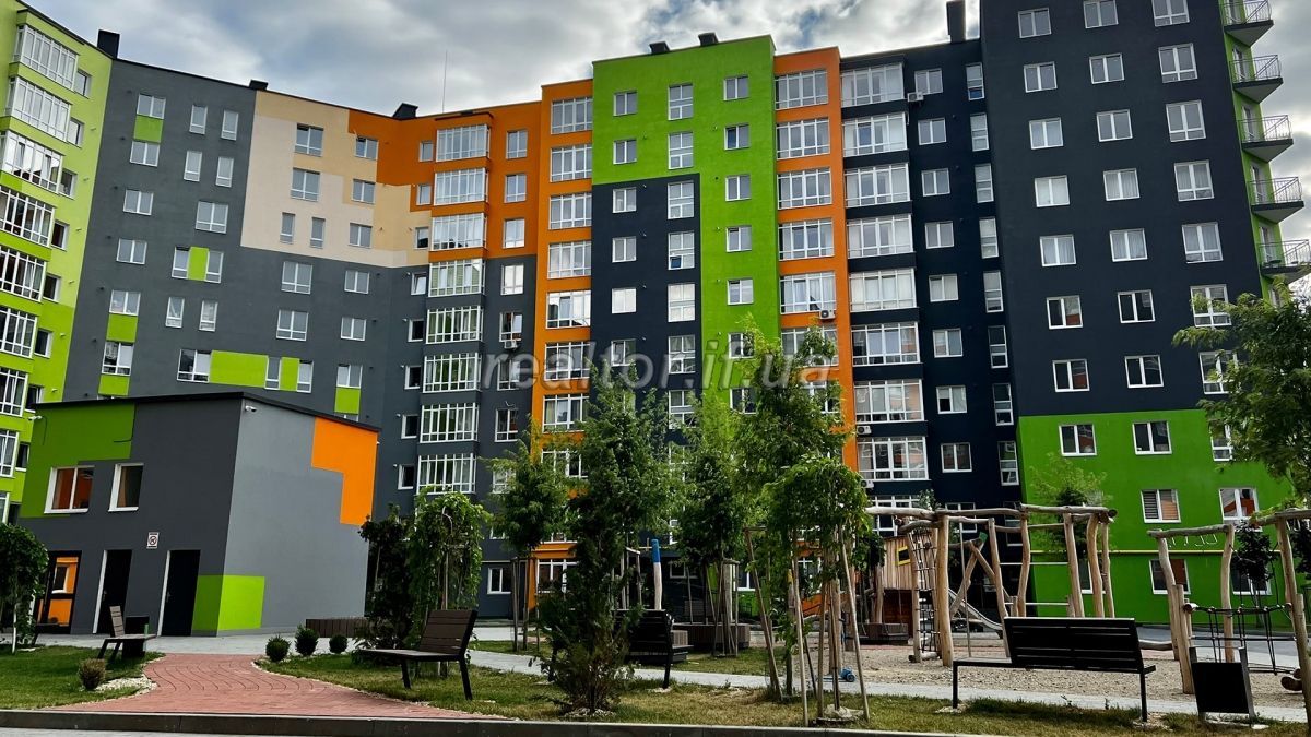 Продажа 3 комнатной квартиры рядом с городским озером ЖК Миллениум