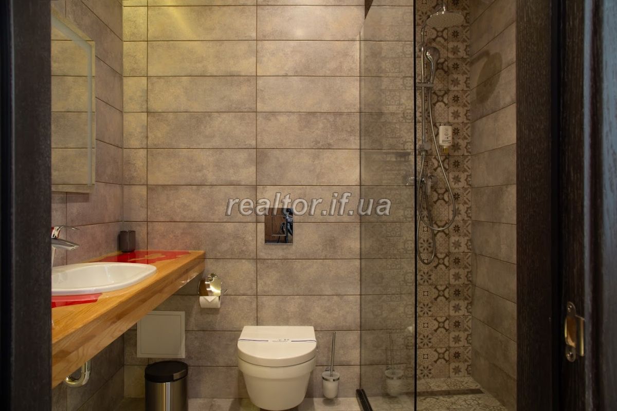 Prodazh_apartamentu_iz_vydom_na_hory_v_tsentri_Bukovelyu_-_hotel_Premium_Club_SPA_22778_11_1706011983.jpeg