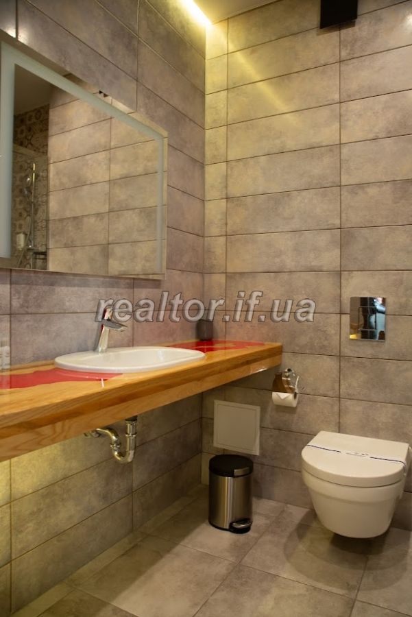 Prodazh_apartamentu_iz_vydom_na_hory_v_tsentri_Bukovelyu_-_hotel_Premium_Club_SPA_22778_1_1706011981.jpeg