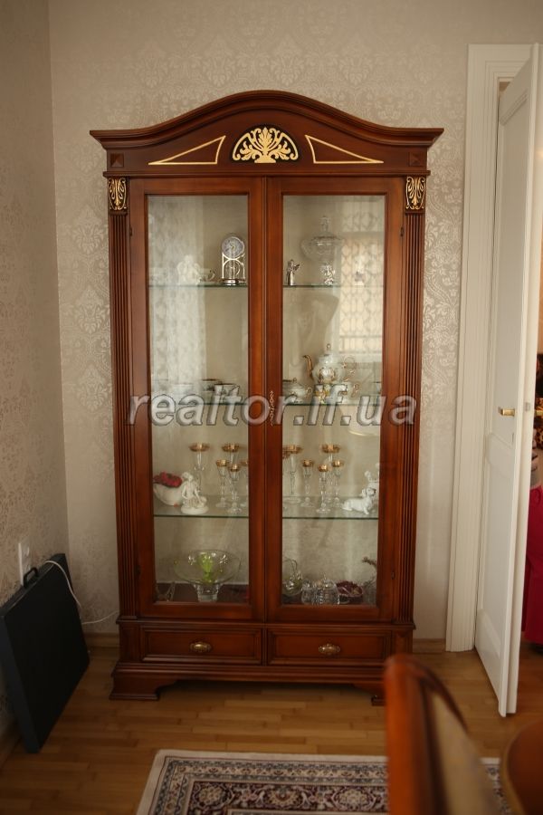 Prodazh_budynku_dlya_velykoyi_sim«yi_v_tsentri_Ivano-Frankivska_z_kapitalnym_remontom_21581_30_1654765468.jpeg