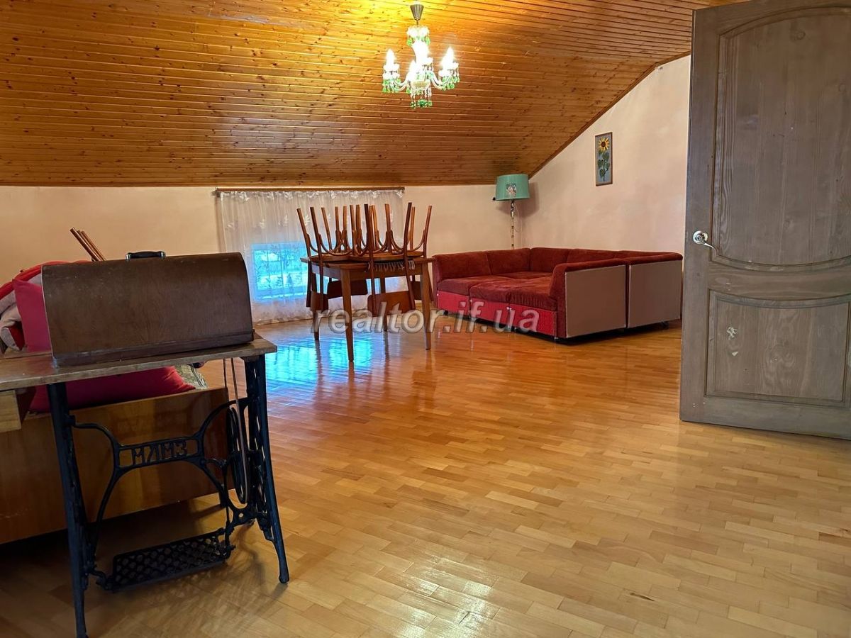 Prodazh_budynku_hotovoho_do_prozhyvannya_z_remontom_v_seli_Uhryniv__22704_18_1698774037.jpeg