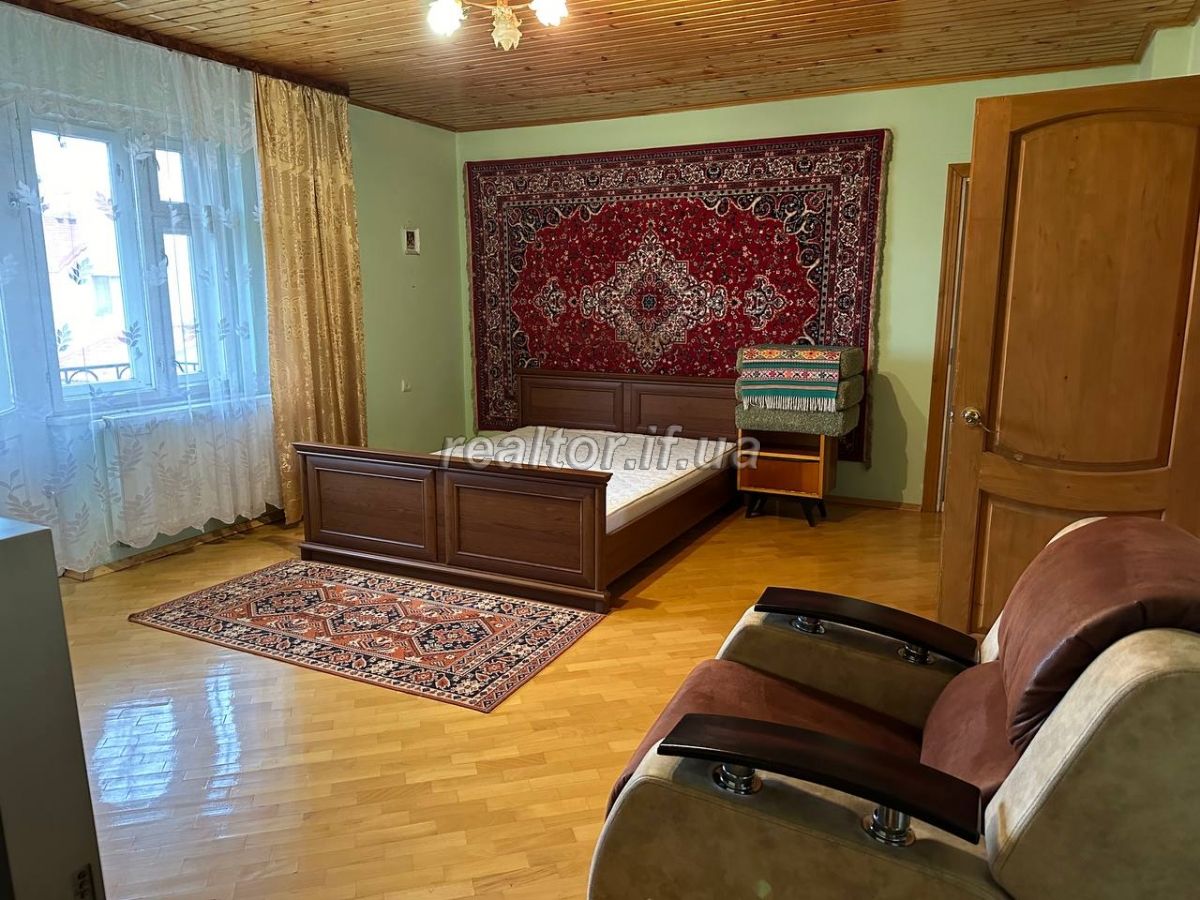 Prodazh_budynku_hotovoho_do_prozhyvannya_z_remontom_v_seli_Uhryniv__22704_22_1698774038.jpeg