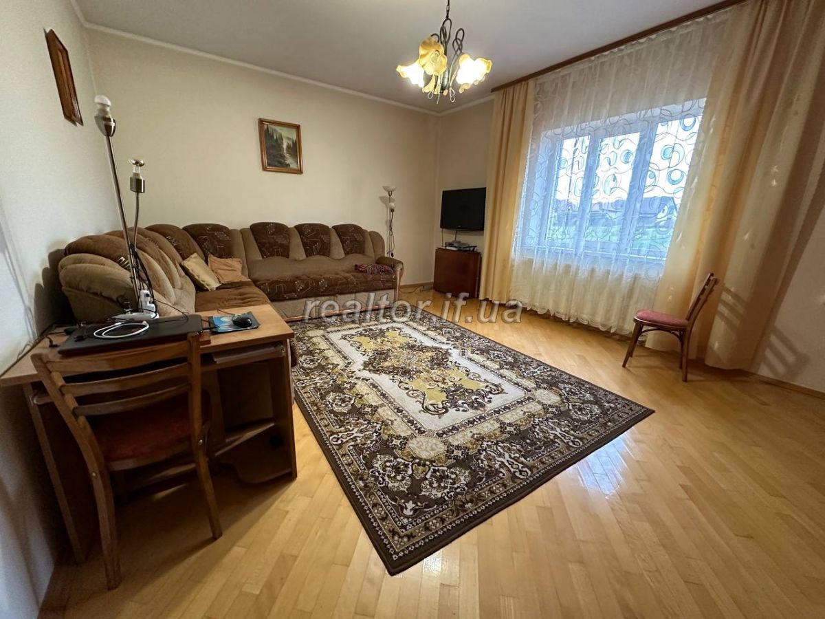 Prodazh_budynku_hotovoho_do_prozhyvannya_z_remontom_v_seli_Uhryniv__22704_28_1698774039.jpeg