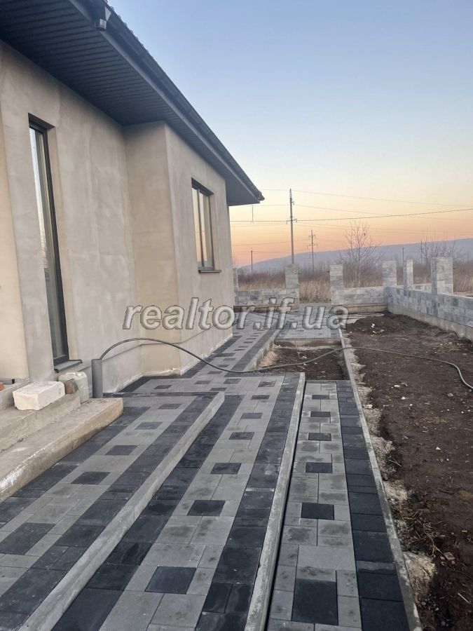 Prodazh_budynku_v_stani_syrets_v_seli_Yamnytsya_Tysmenytskoho_raionu_23566_7_1738912310.jpeg