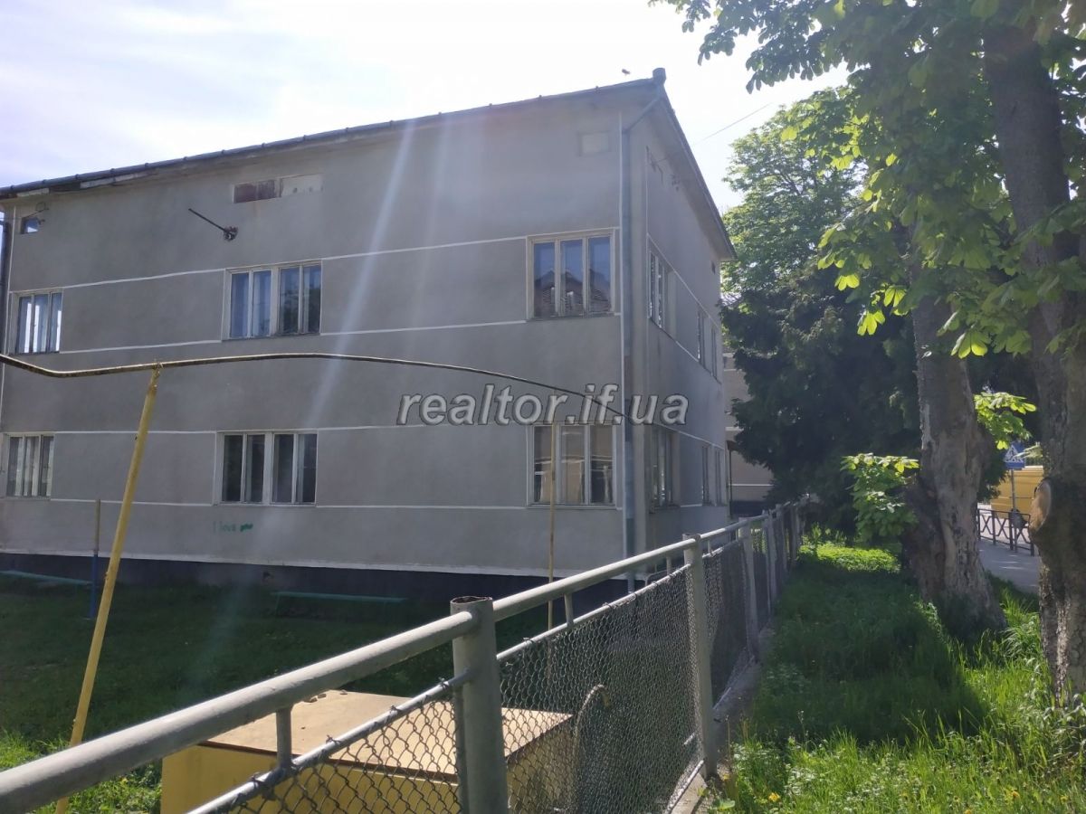 Prodazh_budynku_v_tsentri_mista_Kosiv_22639_4_1695410595.jpeg