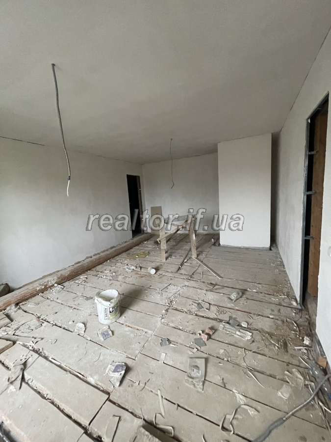 Prodazh_budynku_v_zatyshnii_lokatsiyi_mista_poruch_z_miskym_ozerom_21875_15_1663075200.jpeg