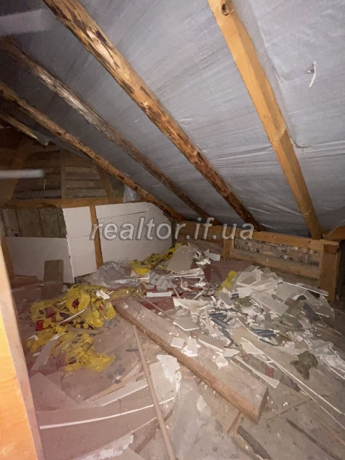 Prodazh_budynku_v_zatyshnii_lokatsiyi_mista_poruch_z_miskym_ozerom_21875_16_1663075200.jpeg