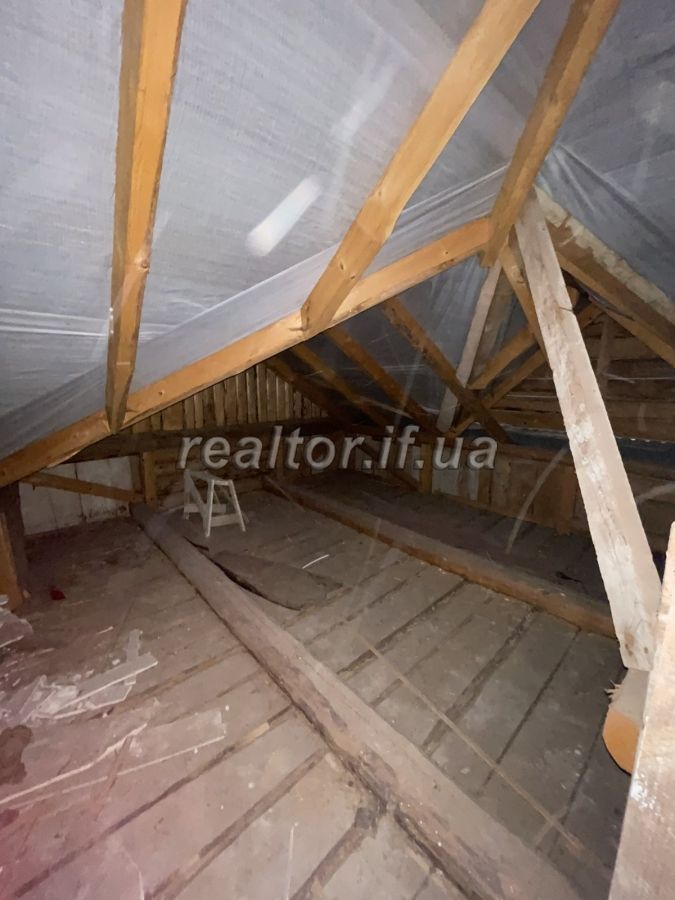 Prodazh_budynku_v_zatyshnii_lokatsiyi_mista_poruch_z_miskym_ozerom_21875_17_1663075200.jpeg