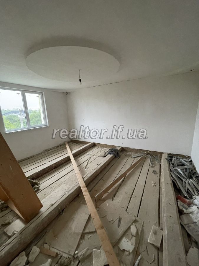 Prodazh_budynku_v_zatyshnii_lokatsiyi_mista_poruch_z_miskym_ozerom_21875_22_1663075201.jpeg
