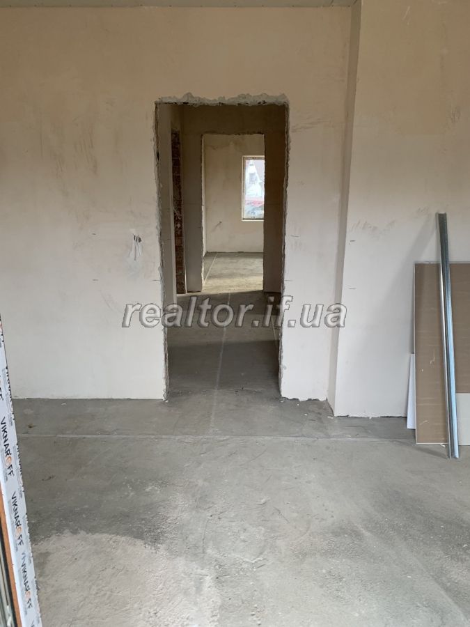 Prodazh_budynku_z_miskymy_komunikatsiyamy_v_raioni_aeroportu_-_Opryshivtsi_21287_16_1643648159.jpeg