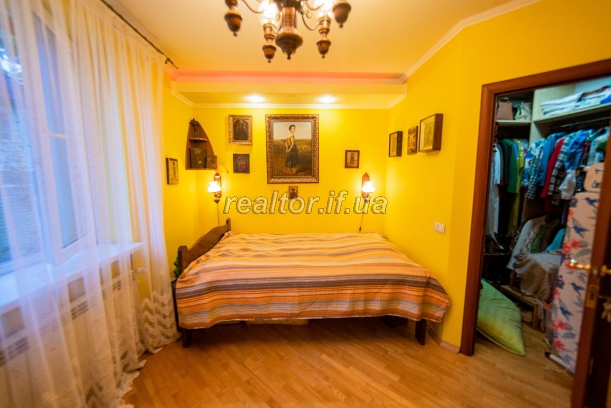 Prodazh_budynku_z_remontom_v_peredmisti_Ivano-Frankivska_-_Mykytyntsi__23534_13_1737467188.jpeg