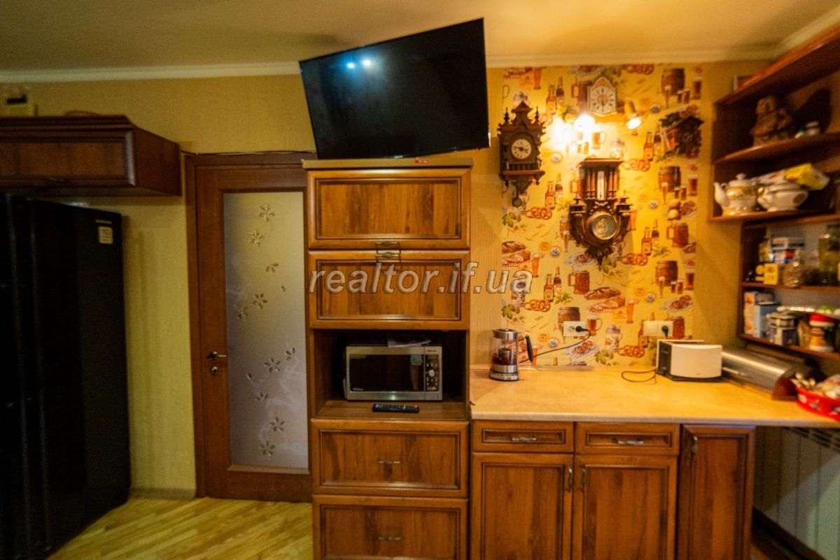 Prodazh_budynku_z_remontom_v_peredmisti_Ivano-Frankivska_-_Mykytyntsi__23534_5_1737467148.jpeg