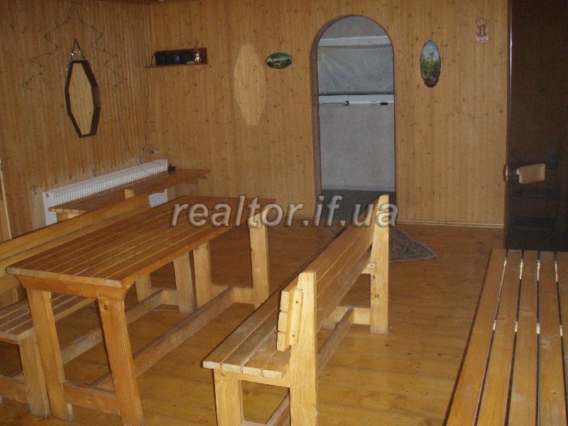 Prodazh_diyuchyi_biznes_-_sauna_ta_kafe_v_tsentri_m_Tlumach_4204_7_1364206889.jpg