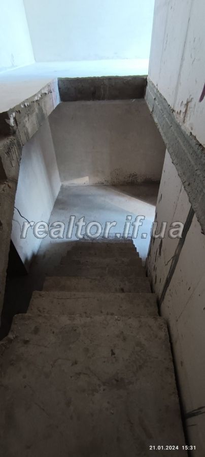 Prodazh_dvokhkimnatnoyi_dvokhrivnevoyi__z_terasoyu_zdanoyi_novobudovy_22844_15_1705933269.jpeg