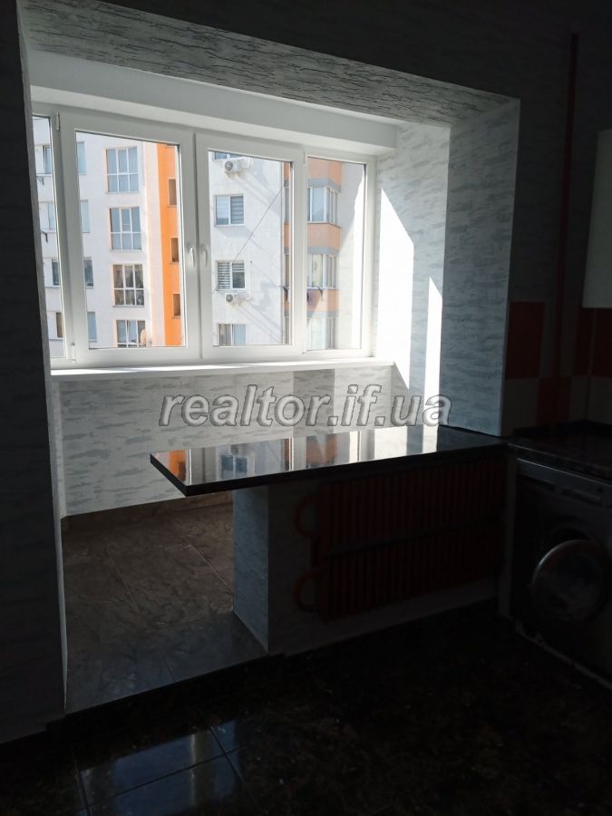 Prodazh_dvokimnatnoyi_kvartyry_z_remontom_po_vulytsi_Mykolaichuka_poruch_Arsenu_23770_1_1746516225.jpeg