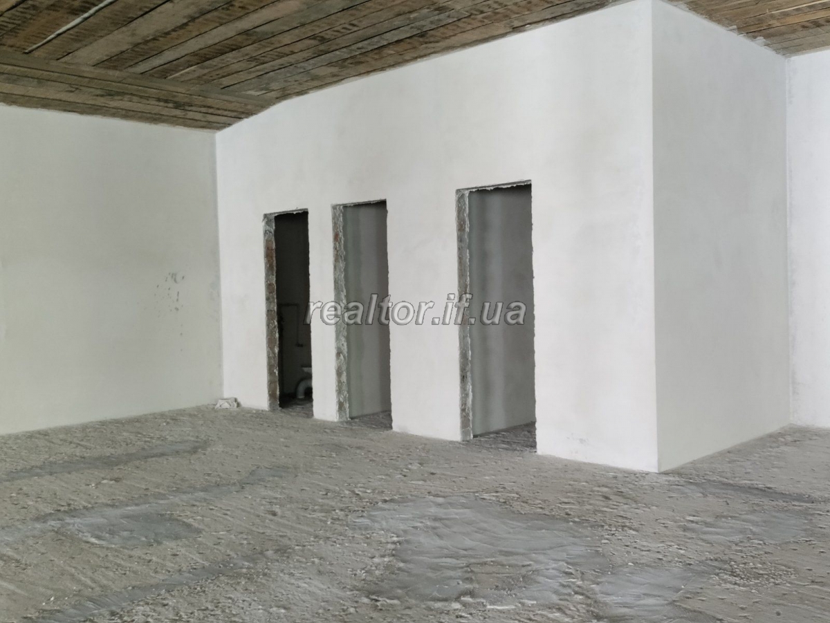 Prodazh_dvopoverkhovoho_prymishchennya_v_tsentralnii_chastyni_mista_kolyshnii_mahazyn_VOPAK_20397_6_1685714892.jpeg