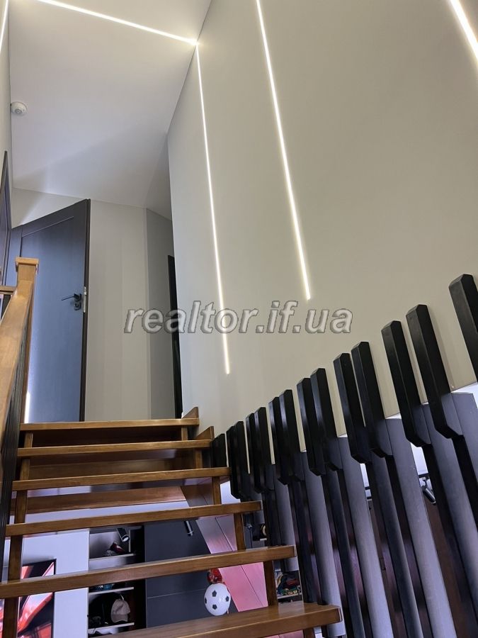 Prodazh_dvorivnevoyi_kvartyry_v_novomu_obzhytomu_budynku_po_vulytsi_Yevropeiska_22225_8_1676962513.jpeg
