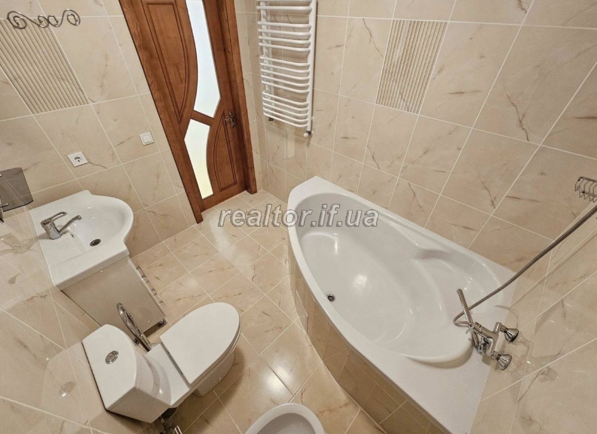 Prodazh_dvorivnevoyi_kvartyry_z_remontom_ta_meblyamy_v_novobudovi_po_vulytsi_Yevropeiska_23789_5_1747130667.jpeg