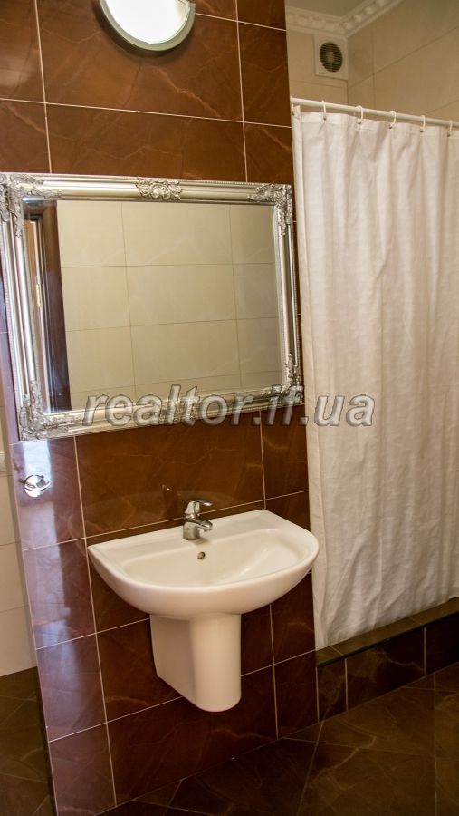 Prodazh_eksklyuzyvnoyi_kvartyry_v_budynku_na_dvi_sim«yi_iz_zakrytoyu_terytoriyeyu_po_vulytsi_Shopena_18450_5_1599666774.jpg