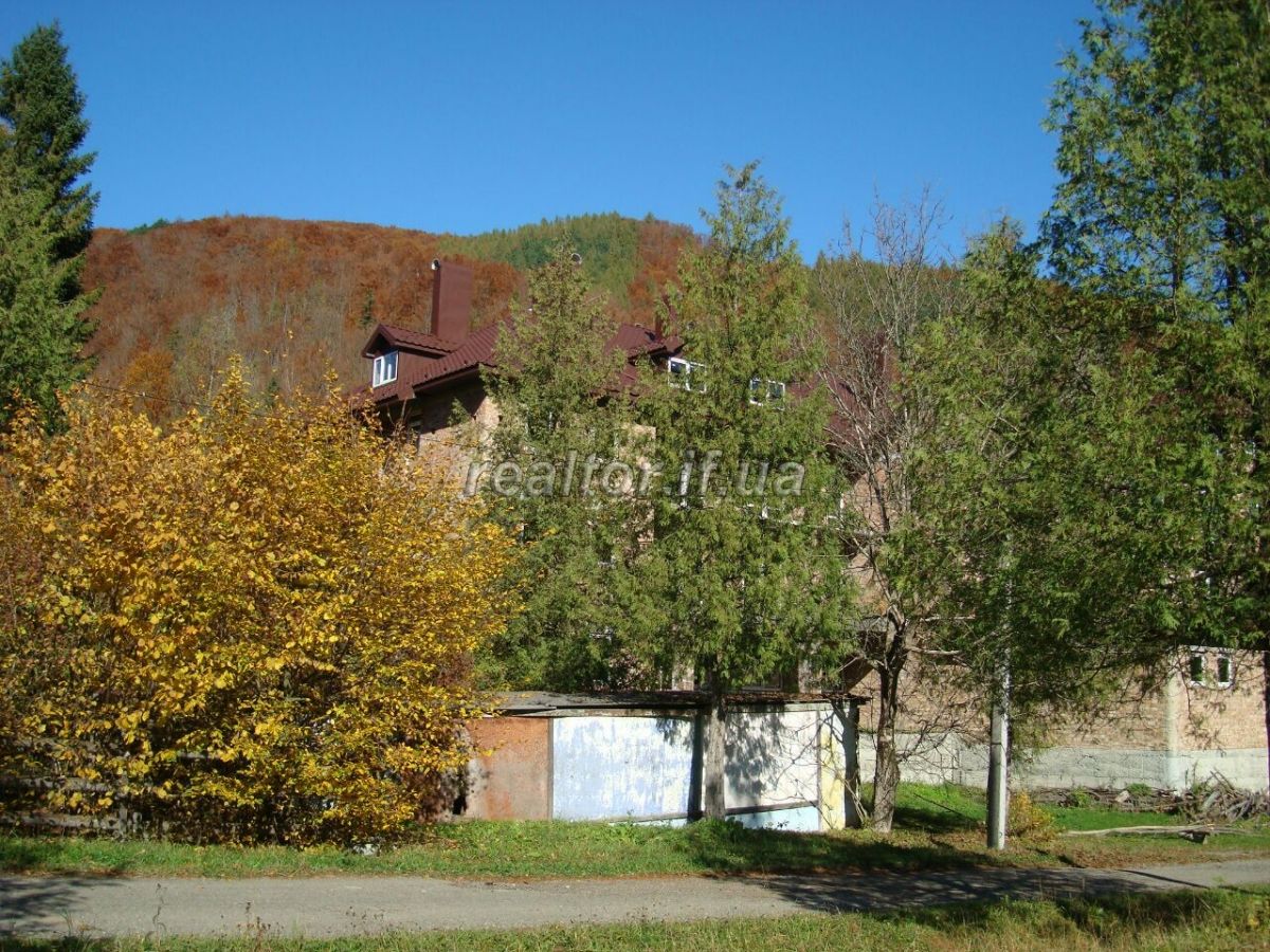 Prodazh_hotelnoho_kompleksu_v_Kolomyiskomu_raioni_15653_17_1543926493.jpg