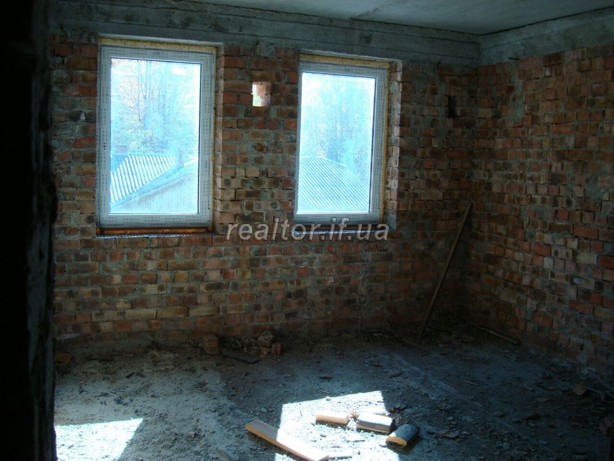 Prodazh_hotelnoho_kompleksu_v_Kolomyiskomu_raioni_15653_20_1543926495.jpg