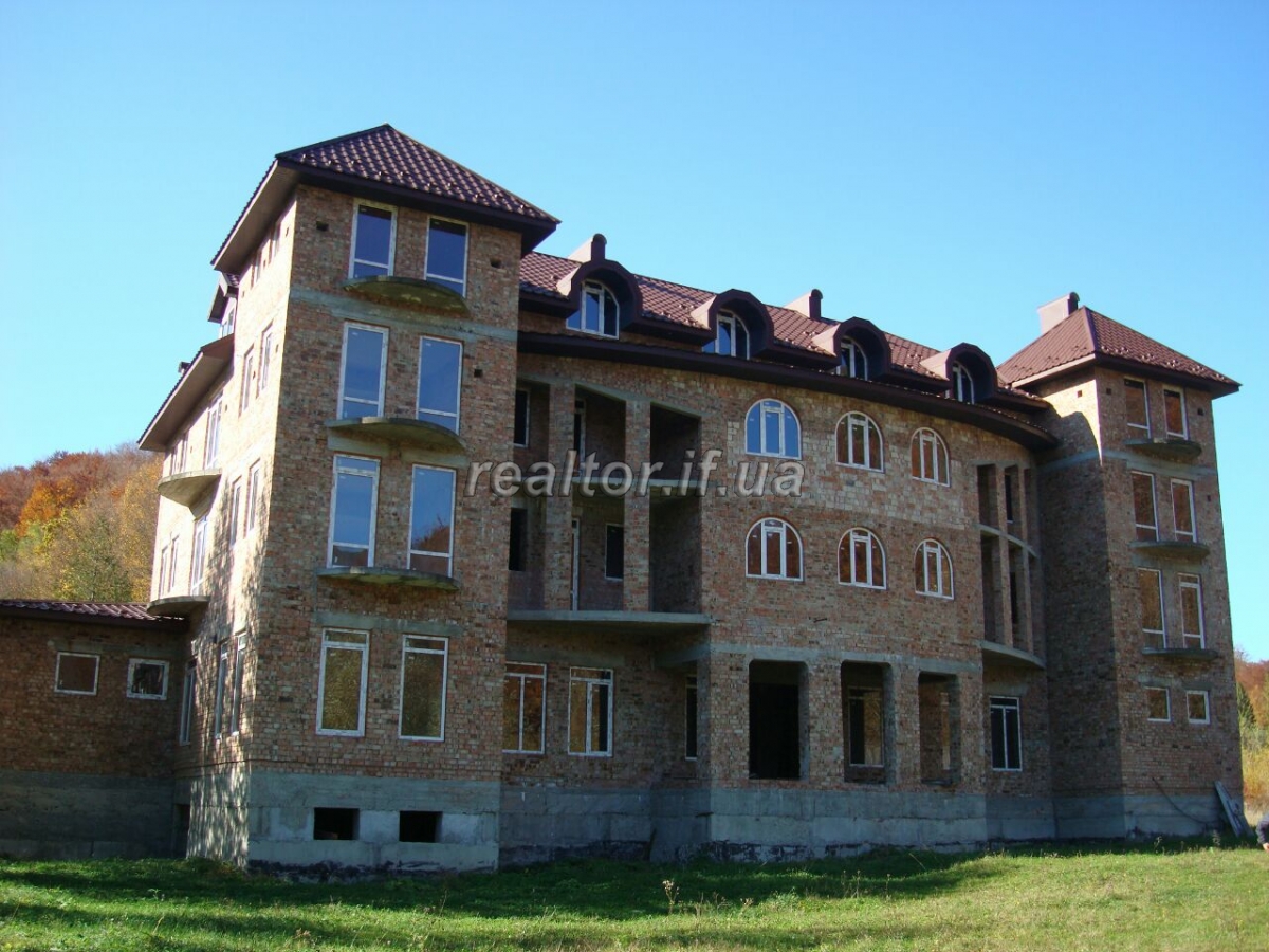 Prodazh_hotelnoho_kompleksu_v_Kolomyiskomu_raioni_15653_9_1543926489.jpg