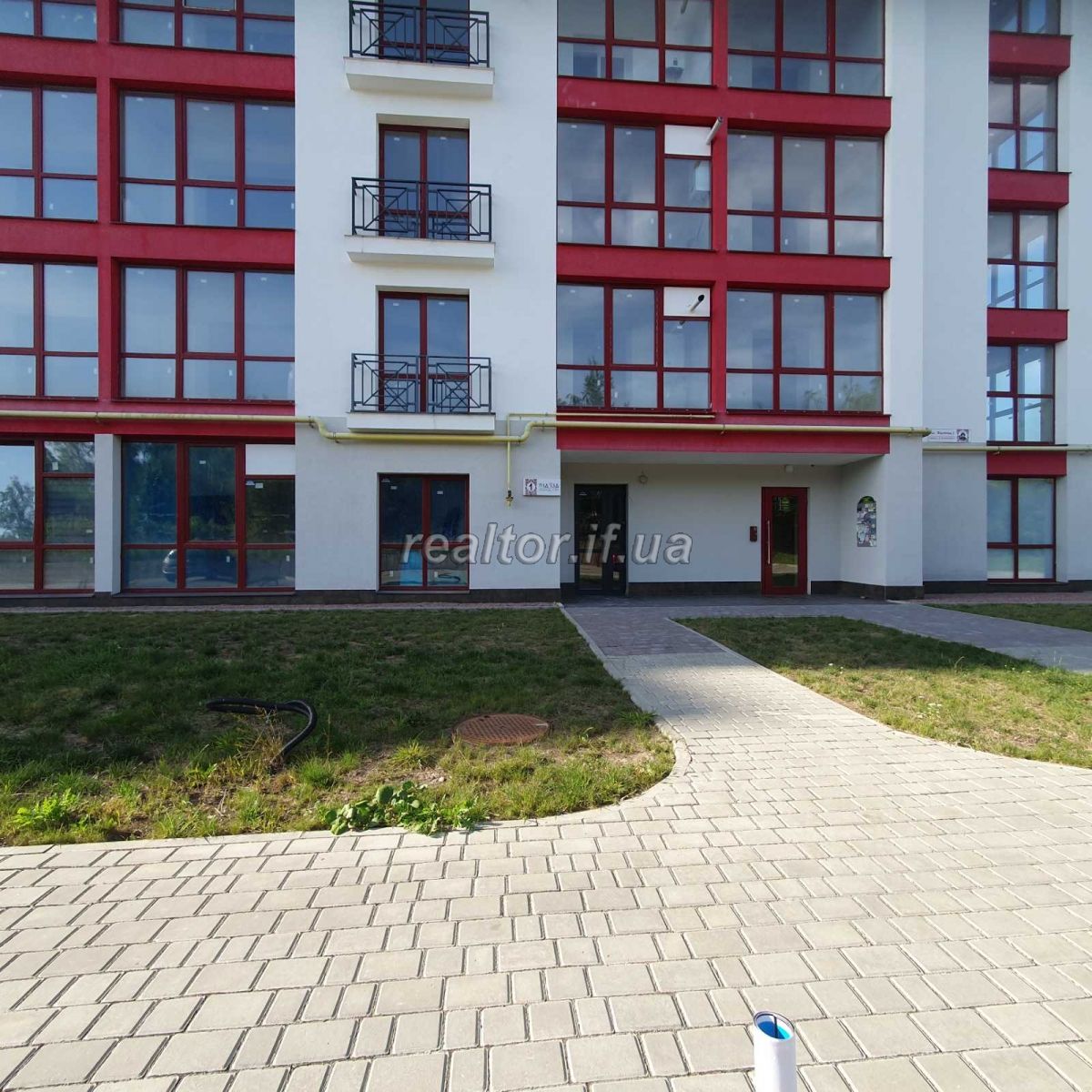Prodazh_komertsiinoho_prymishchennya_v_novobudovi_22586_2_1693323807.jpeg
