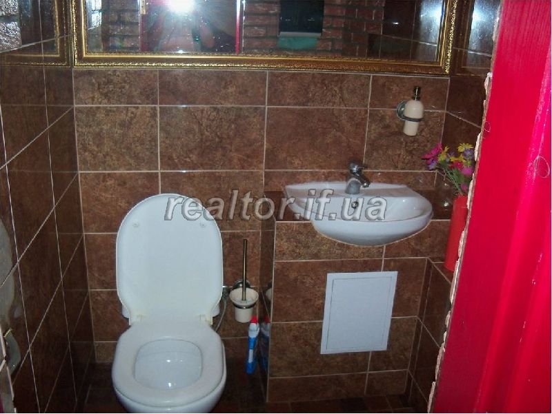 Prodazh_komertsiinoyi_nerukhomosti_(diyuche_kafe_Alpachino)_6869_5_1411297807.jpg