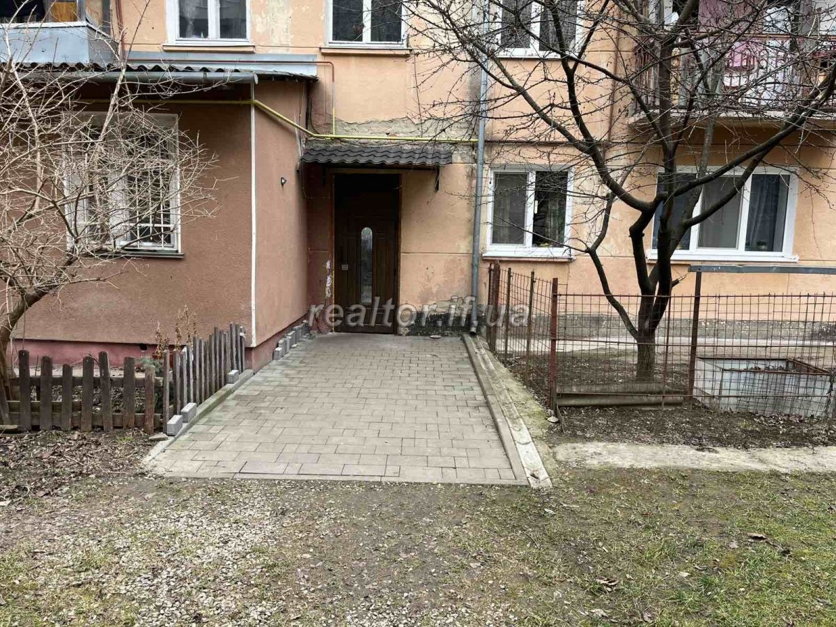 Prodazh_kvartyry_po_vulytsi_Karpatskoyi_Sichi_23697_12_1744874872.jpeg
