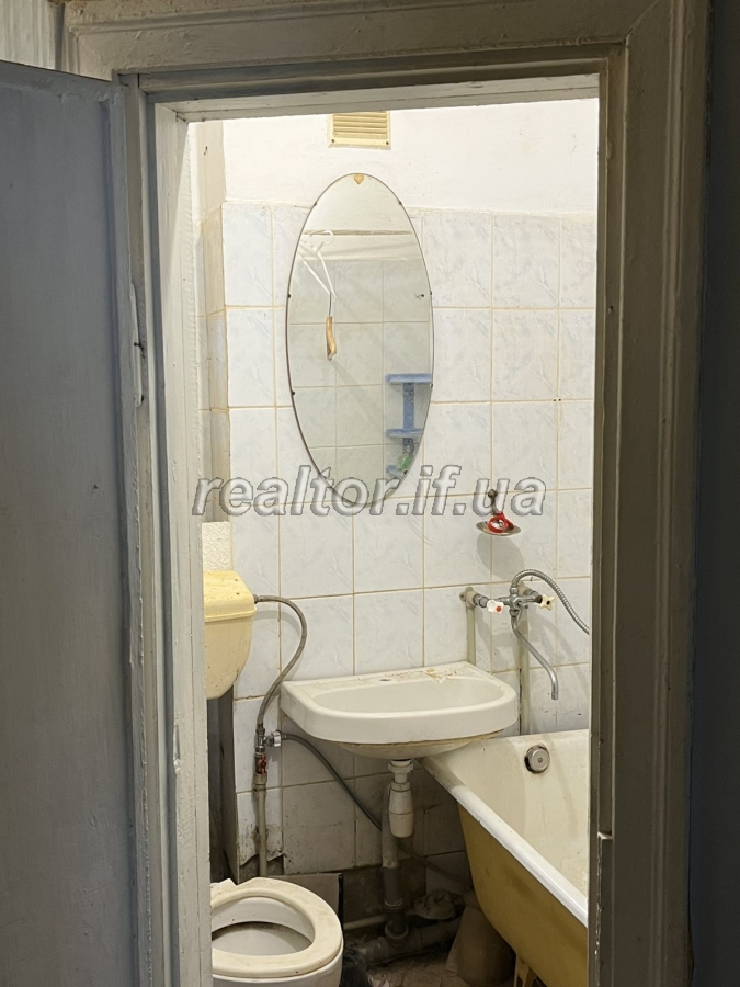 Prodazh_kvartyry_po_vulytsi_Karpatskoyi_Sichi_23697_2_1744872983.jpeg