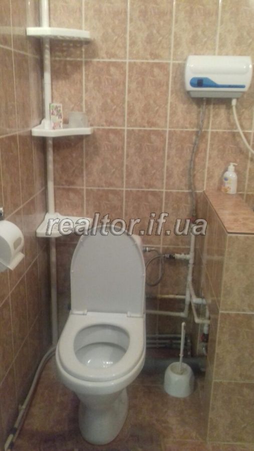 Prodazh_kvartyry_poruch_z_universytetom_nafty_i_hazu_po_vulytsi_Mlynarska_21392_3_1645460710.jpeg
