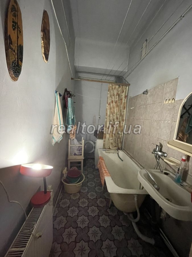 Prodazh_kvartyry_v_avstriiskomu_budynku_v_tsentri_mista_po_vulytsi_Tolstoho_20944_7_1635758909.jpeg