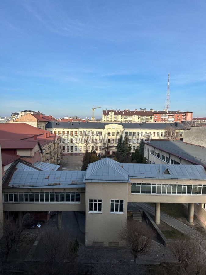 Prodazh_kvartyry_v_elitnomu_budynku_biznes_klasu_Royal_Hall_-_vulytsya_Shevchena_23598_17_1740584030.jpeg