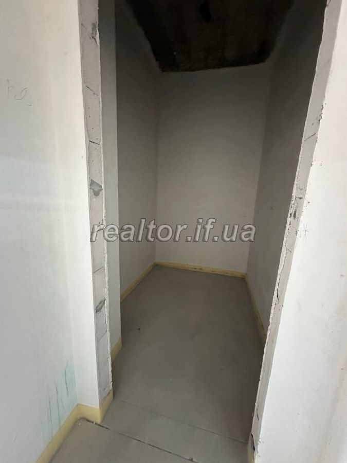 Prodazh_kvartyry_v_elitnomu_budynku_biznes_klasu_Royal_Hall_-_vulytsya_Shevchena_23598_8_1740584028.jpeg