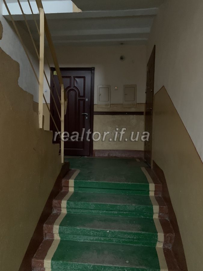Prodazh_kvartyry_v_malopoverkhovomu_budynku_z_harazhem_iz_prybudynkovoyu_terytoriyeyu_20633_15_1629444940.jpeg
