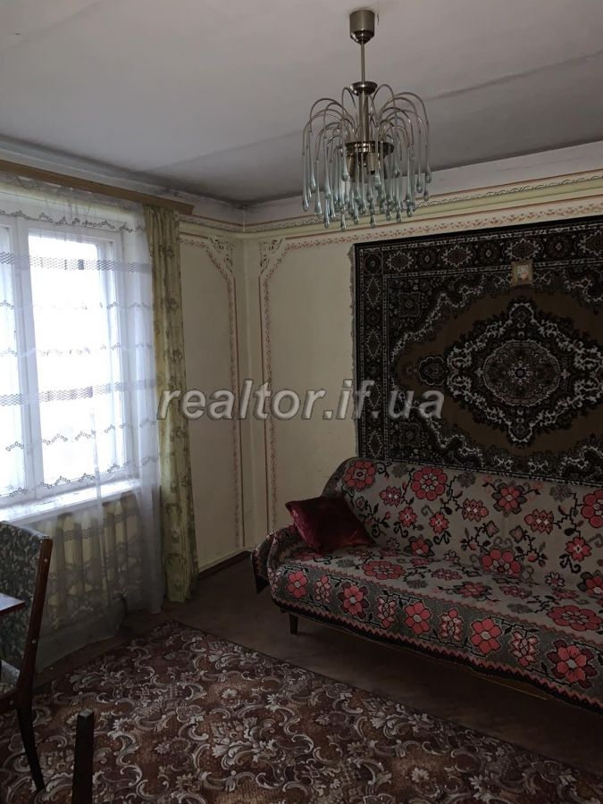 Prodazh_kvartyry_v_malopoverkhovomu_budynku_z_harazhem_iz_prybudynkovoyu_terytoriyeyu_20633_5_1629444938.jpeg