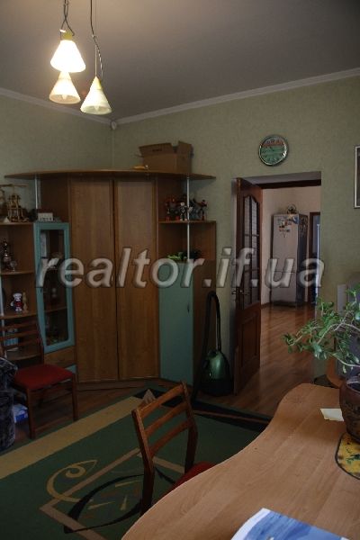 Prodazh_kvartyry_v_napivosobnyaku_z_zemelnoyu_dilyankoyu_v_tsentri_mista_9090_8_1450423319.jpg