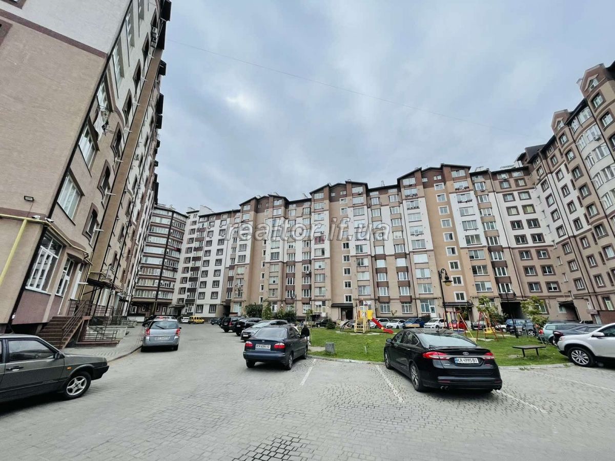 Продажа квартиры в обжитой новостройке по улице Ивасюка рядом с ТЦ Арсен