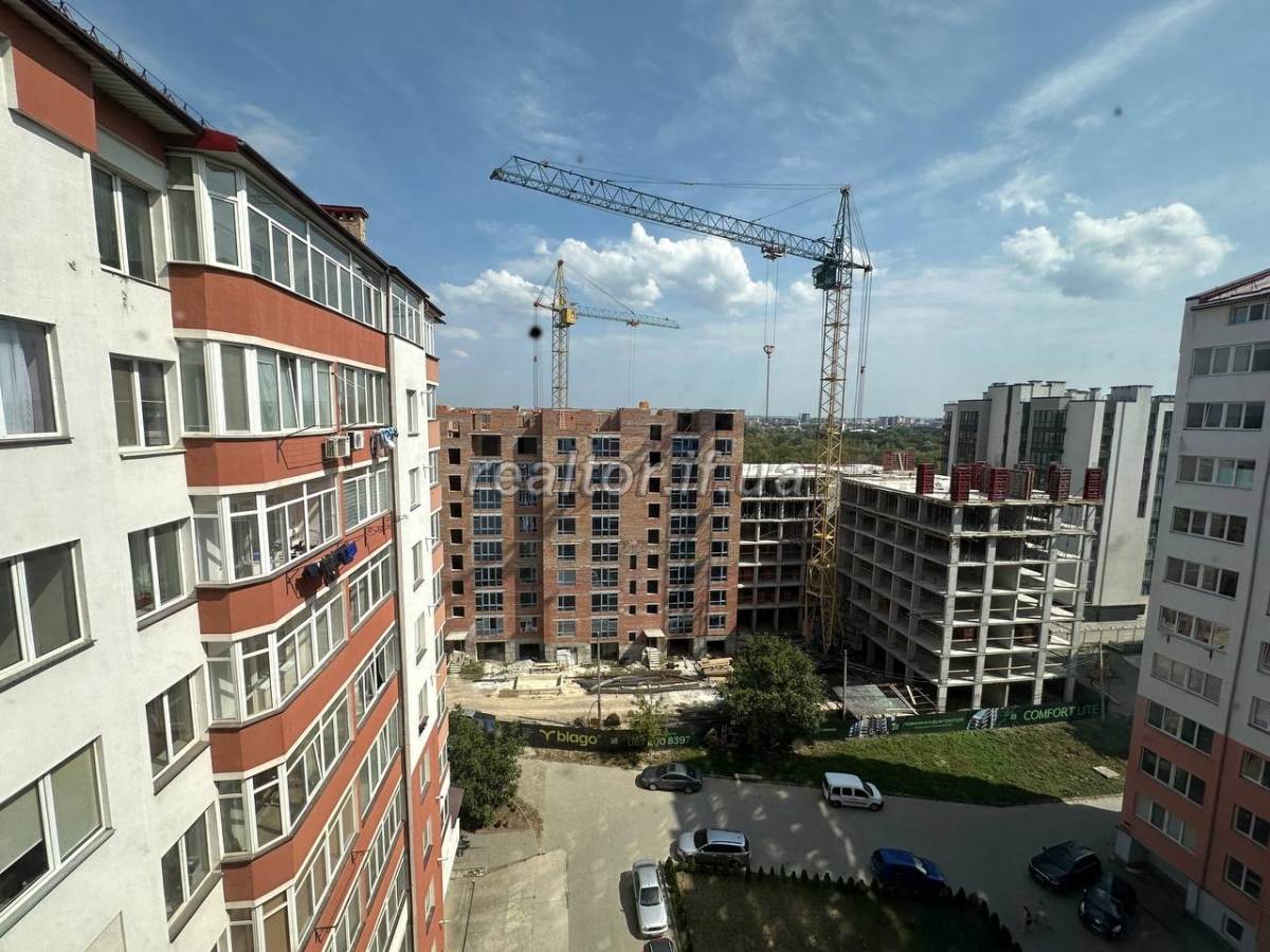 Prodazh_kvartyry_v_spalnomu_raioni_mista_iz_harazhem_ta_komoroyu_23291_11_1726236978.jpeg