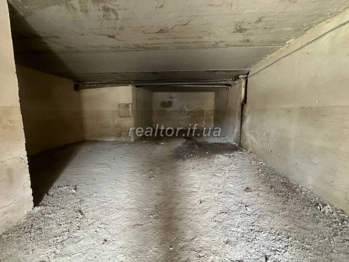 Prodazh_kvartyry_v_spalnomu_raioni_mista_iz_harazhem_ta_komoroyu_23291_9_1726236977.jpeg