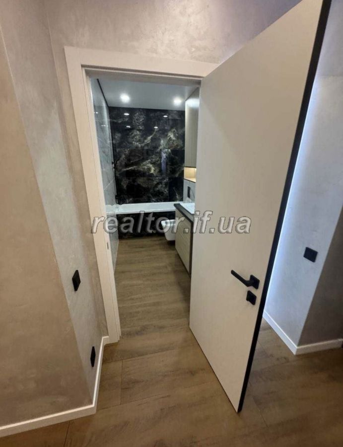 Prodazh_kvartyry_v_tsentralnii_chastyni_mista_v_zhytlovomu_kompleksi_Mistechko_Tsentralne_23863_5_1749552771.jpeg