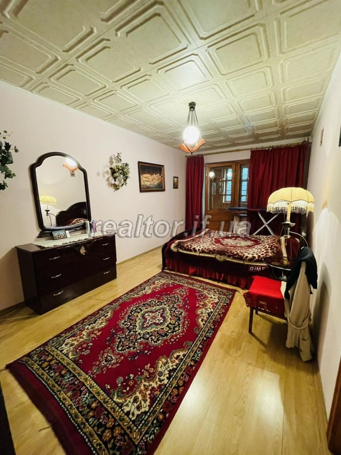 Prodazh_kvartyry_v_tsentri_mista_v_tsentri_Ivano-Frankivska_po_vulytsi_Stepana_Bandery_20595_13_1628513800.jpeg