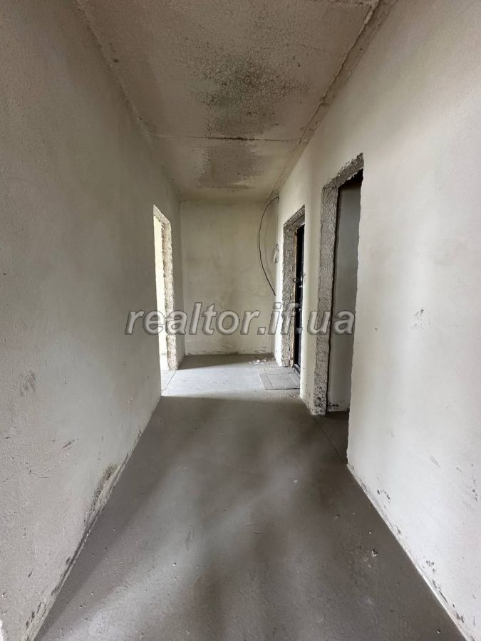Prodazh_kvartyry_v_zdanomu_obzhytomu_budynku_po_vulytsi_Nezalezhnosti_23857_9_1748955674.jpeg