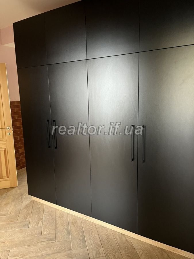 Prodazh_kvartyry_z_remontom_meblyamy_ta_tekhnikoyu_v_novobudovi_po_vulytsi_Stusa_23723_9_1745403549.jpeg
