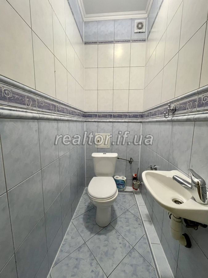 Prodazh_kvartyry_z_remontom_ta_harazhem_v_klubnomu_malopoverkhovomu_budynku_21780_10_1660216612.jpeg