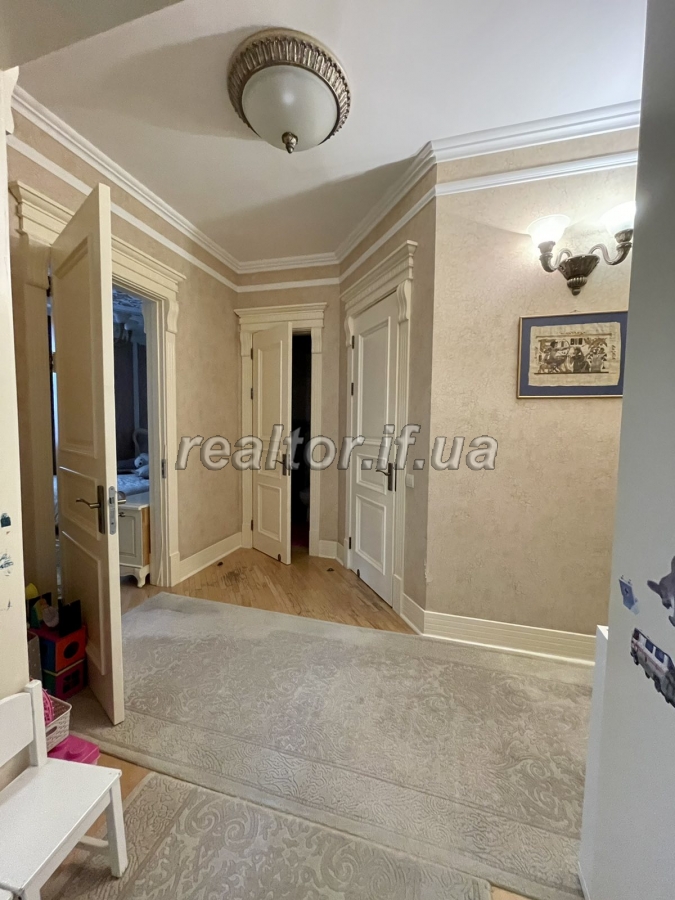 Prodazh_kvartyry_z_remontom_ta_harazhem_v_klubnomu_malopoverkhovomu_budynku_21780_16_1660216614.jpeg