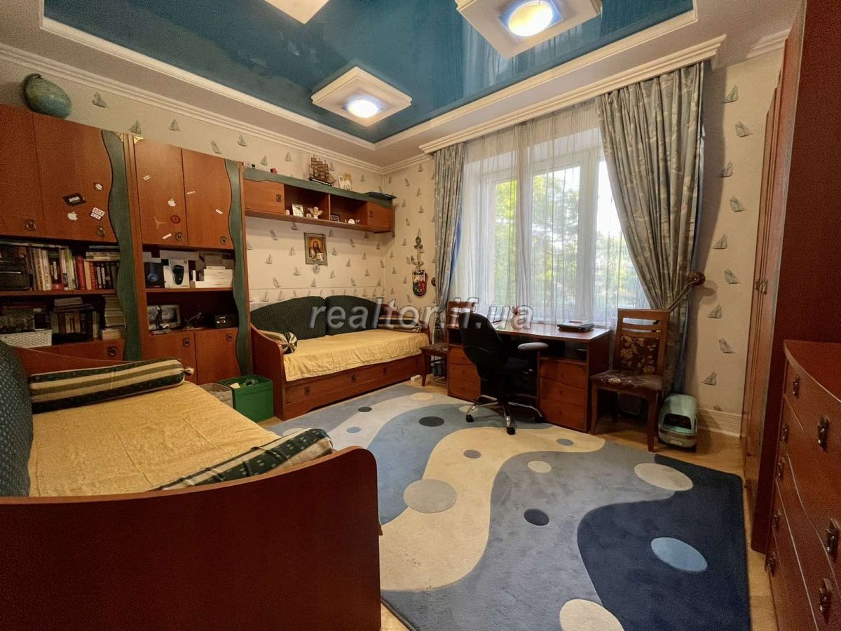Prodazh_kvartyry_z_remontom_ta_harazhem_v_klubnomu_malopoverkhovomu_budynku_21780_1_1660216609.jpeg