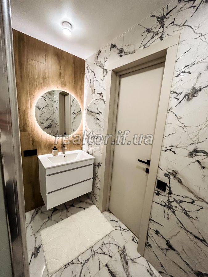 Prodazh_kvartyry_z_remontom_ta_meblyamy_po_vulytsi_Chornovola_23739_17_1745836889.jpeg