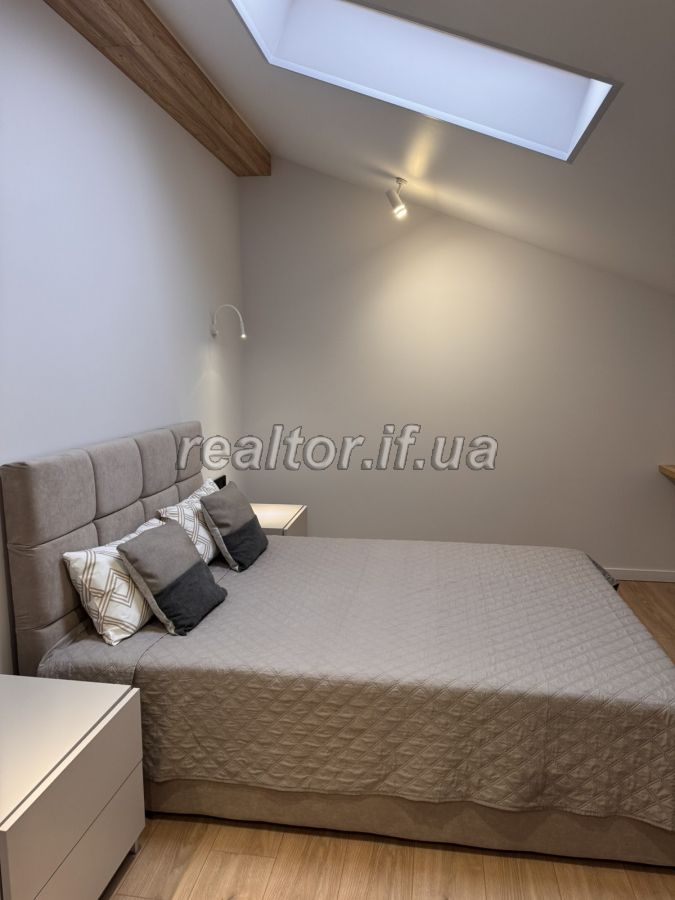 Prodazh_kvartyry_z_remontom_ta_meblyamy_po_vulytsi_Chornovola_23739_33_1745836892.jpeg